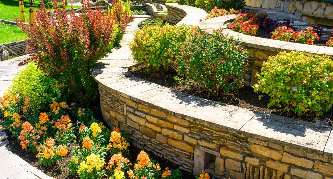 Lawn mowing, landscaping, and patio professionals in Riverside, CA